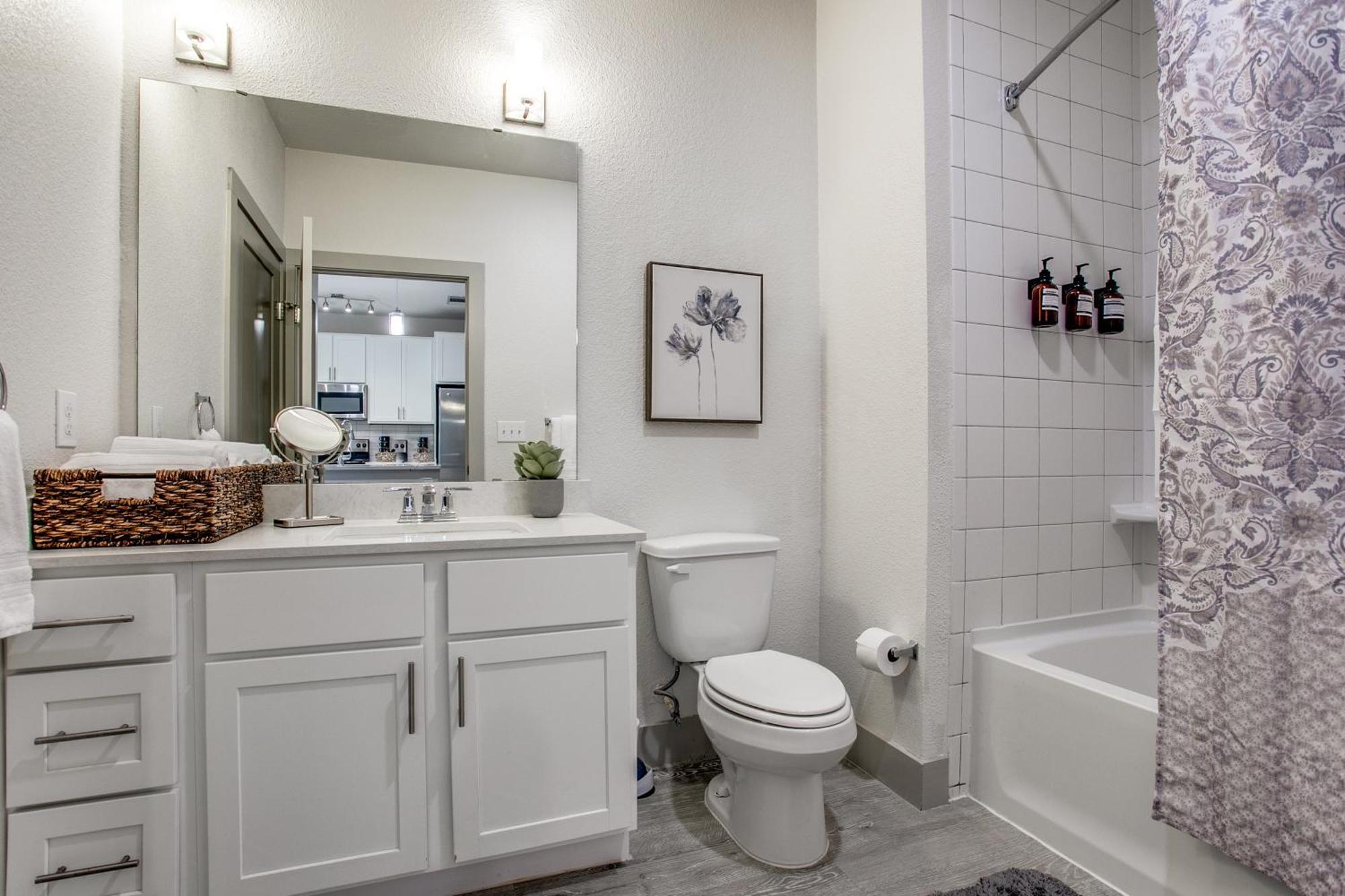 Apartamento Luxury Facing Riverwalk Free Parking Pet Friendly Centrally Located